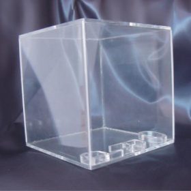 Cubo in plexiglas